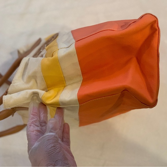 Tory Burch White, Yellow, Peach, and Tan Beach Bag! - Picture 4 of 13